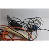 Image 2 : iClever USB Hub, Cord Extension, Power Outlet, Cables and Pleated Basket