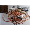 Image 5 : iClever USB Hub, Cord Extension, Power Outlet, Cables and Pleated Basket