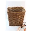 Image 8 : iClever USB Hub, Cord Extension, Power Outlet, Cables and Pleated Basket
