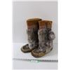 Image 1 : Mukluks Leather & Fur - Size 9 Women's Approx
