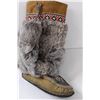 Image 4 : Mukluks Leather & Fur - Size 9 Women's Approx