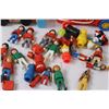 Image 5 : Children's Toy Lot: Little People, Fisher Price, Bus, Fire Truck Trailer, Misc.