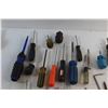 Image 2 : (10+) Screwdrivers and (3) Drill Bits