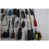 Image 4 : (10+) Screwdrivers and (3) Drill Bits