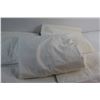 Image 2 : (7) White Bed Sheets
