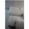 Image 3 : (5) White Bed Sheets