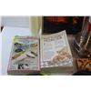 Image 10 : Jobmate Tool Bag, Ice Maker Toy, Strainer, Wall Clock, Napkins and Assorted Items