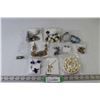 Image 1 : Costume Jewelry (Necklaces, Bracelets, Ear Rings)