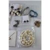 Image 3 : Costume Jewelry (Necklaces, Bracelets, Ear Rings)