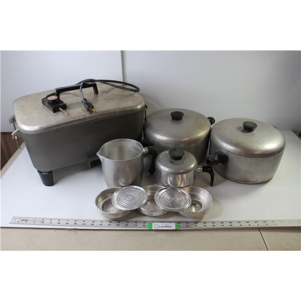 *Wearever Aluminum Cookware (Roaster With Lid 18" x 12" x 10" Approx, (2) Cooking Pots With Lids 11"