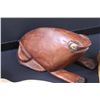Image 3 : (4) Carved Wood Items: Cutting Board, Hawk, Frog, Beaver