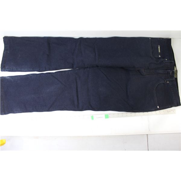 BC Clothing Jeans 34 x 32