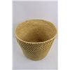 Image 2 : (2) Wicker Baskets 8"x12", Large Round Wicker Basket 14"x11.5", & (6) Round Wicker Baskets 4" - 8"