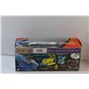 Image 9 : Deluxe Edition Lite Brite Game and Matchbox Shark Escape Toy