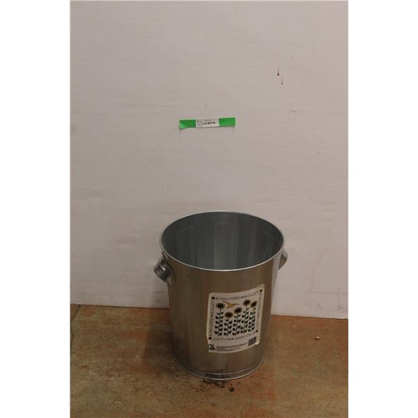 * Metal Bucket 15'' x 13''