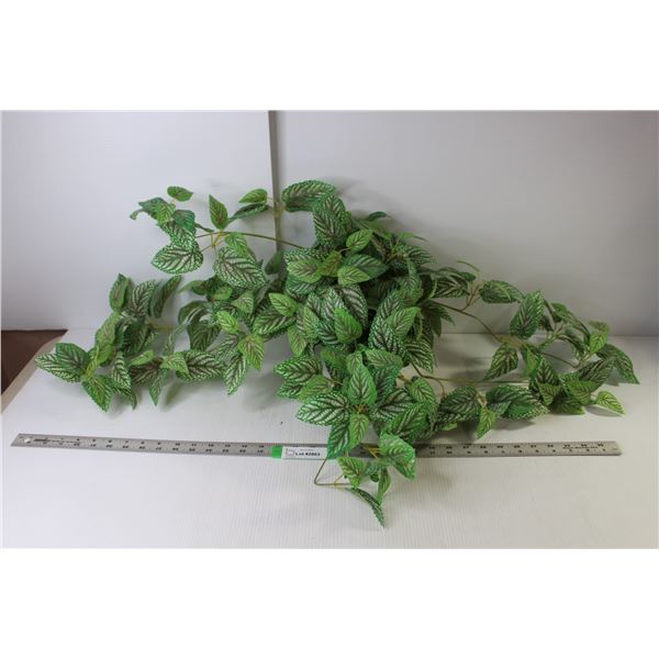 Artificial Vine Plant 3' Across Approx - Cracked Holder