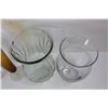 Image 4 : (4) Various Unmarked Vases