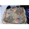 Image 3 : Trumpence Book, Velvet Material Like Change Purse, Misc.