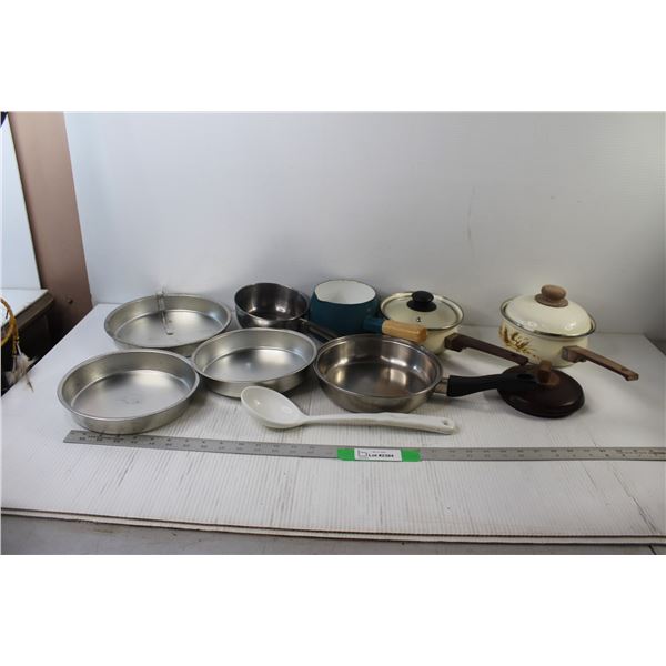 (4) Pots, Pan, (3) Pie Trays, Spoon