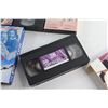 Image 5 : (8) Movie Cassettes - Christmas Cartoons, Alive and Charlotte's Web