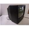 Image 4 : *13" TV/VHS Combo-powers on-as is