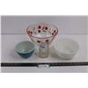 Image 1 : 10" Clear Glass Bowl, 7" Anchor Hawking White Glass Bowl, 5" Pyrex Blue Glass Bowl, & Des Pat. Glass