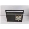 Image 2 : Vintage Philips AM Portable Radio Model RL181 w/ Box - As Is