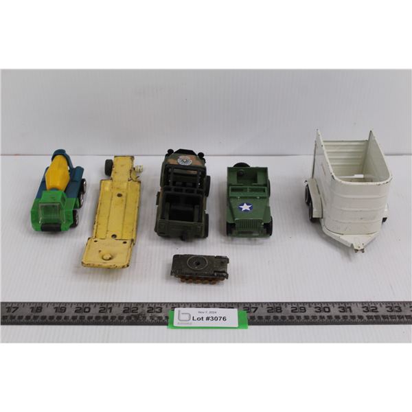 Toy Cars/Models: (2) Military Rovers, Tank, Cement Mixer, Stable Trailer, & Tonka Trailer - Some Wea
