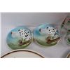 Image 4 : (4) Unmarked Rose Glasses, (2) 3D Dalmatian Wall Hanger Decor Plates
