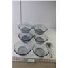 Image 1 : (6) Pyrex Bowls (2 Large, 4 Medium) Pyrex Handle