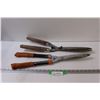 Image 1 : (2) Hedge Trimmers - Some Wear, Work
