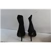 Image 7 : (2) Pairs of Faux Leather & Fabric Ladies Heels - Size 6.5 & 8.5