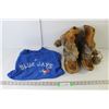 Image 1 : Softmoc Moccasins 10" Length Approx, Majestic Toronto Blue Jays T-Shirt - Child's Large - Encarnacio