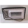 Image 4 : Hamilton Beach Microwave Oven - As Is