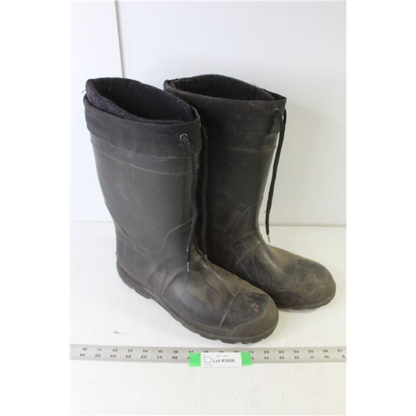 Pair Rubber Boots With Liners - 13" Length