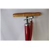 Image 2 : Washable Lint Roller, Manual Air Pump, Compression Plastic Stick