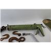 Image 5 : (3) Chain Hooks, Caulk Gun, Tire Iron, Car Jack, Toyota Pry Bar Socket