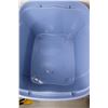 Image 2 : Assorted Extension Cords, Pail, Tote