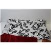 Image 7 : Fabrics and Curtains