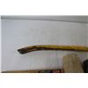 Image 2 : (2) Rubber Mallets, Crowbar