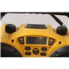 Image 2 : DeWalt Job Site Work Radio - Works