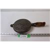 Image 1 : Taylor Forbes Cast Iron Waffle Maker - Some Wear
