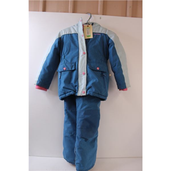 * Girls Hot Paws Snowsuit - Size 6