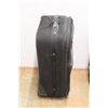 Image 4 : (2) Travel Luggage Suitcases 26'' x 16'' and 19'' x 12''