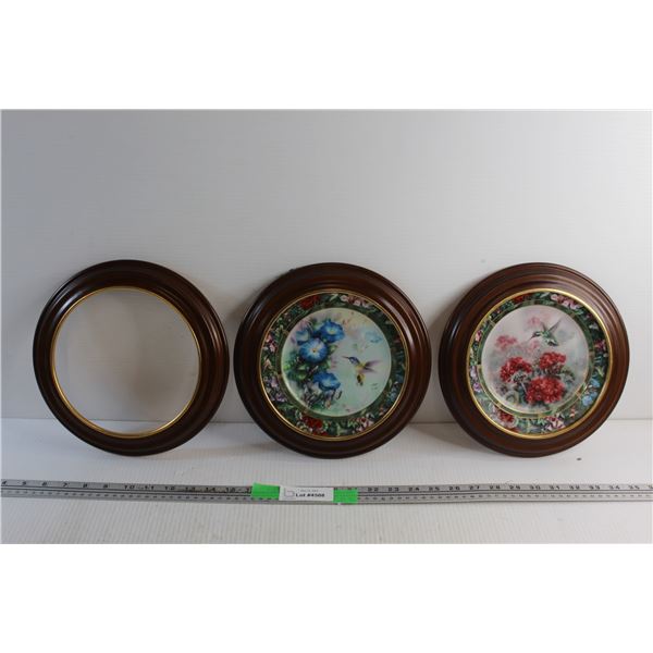 (2) Framed Floral Plate Wall Decor 10'' and Wooden Ring Frame