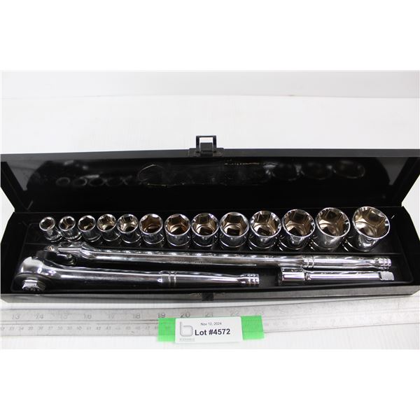 Chrome Vanadium 1/2'' Drive Imperial Socket & Rachet Set