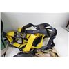 Image 4 : Workman Twin Leg Personal Fall Limiter with Harness Straps, Backpack