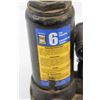 Image 4 : (2) 6Ton Hydraulic Jacks