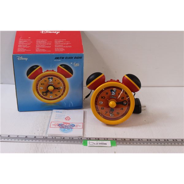 Disney Mickey Mouse Clock - Powers On