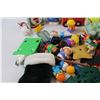Image 5 : Fisher Price Little People, Lucy from Peanuts, Christmas Tin, Assorted Figurines